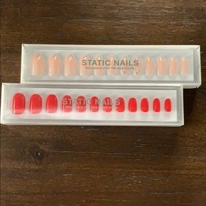 Static Nails
